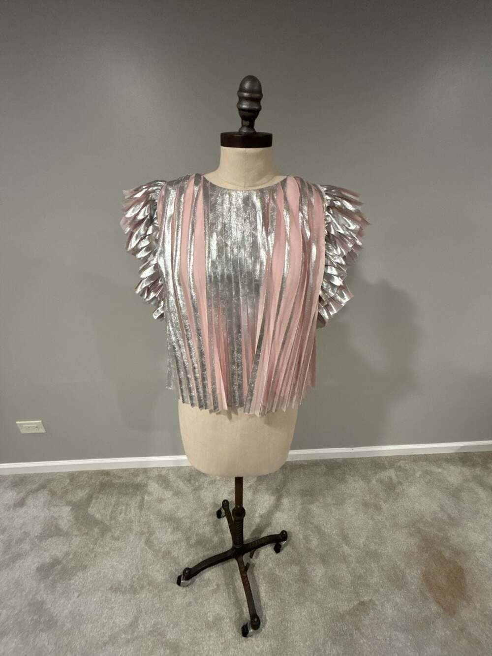 Anthropologie Metallic Pleated Flutter-Sleeve Top Pink Silver Size XXS
